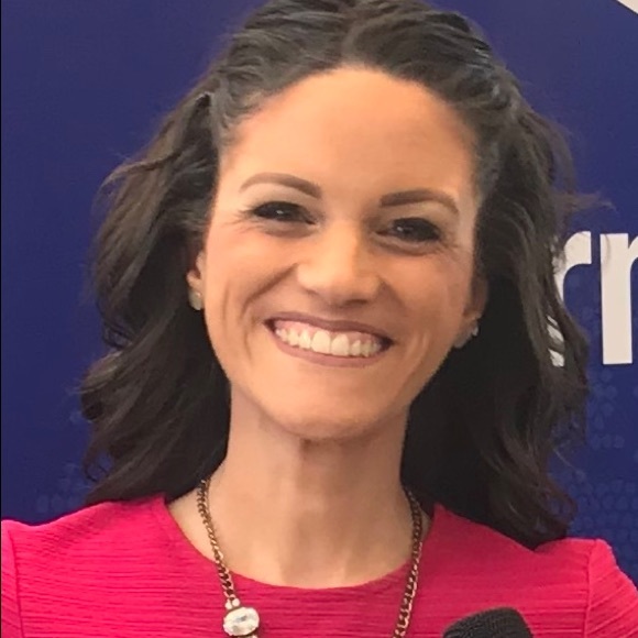 Meet your Posher, Natalie! - Picture 3 of 3